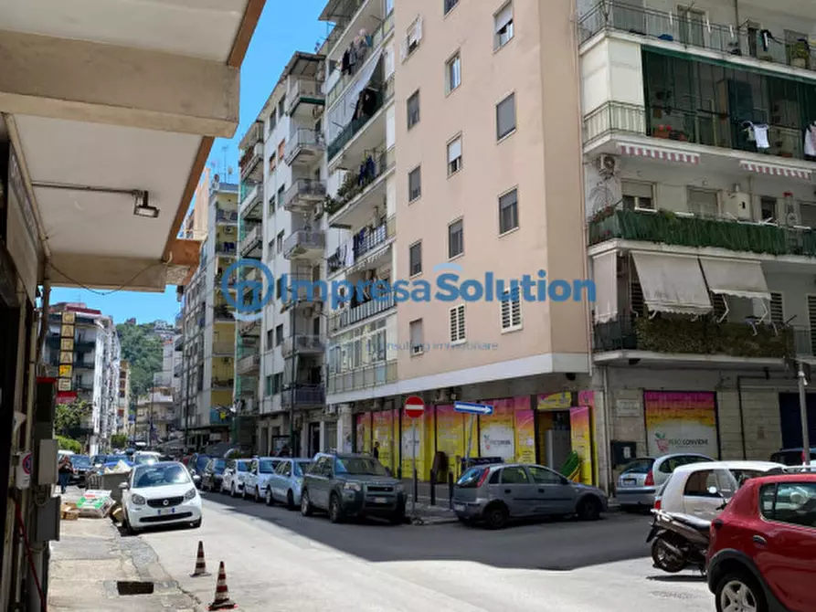 Immagine 2 di Negozio in vendita  in Via Divisione Siena a Napoli
