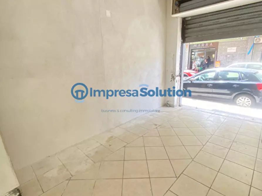 Immagine 9 di Negozio in vendita  in Via Divisione Siena a Napoli