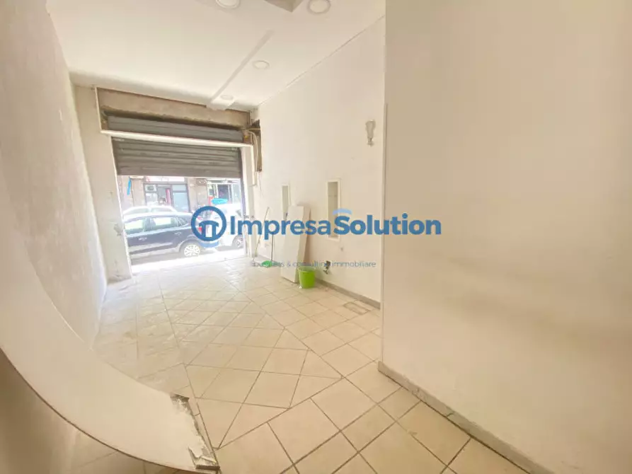 Immagine 12 di Negozio in vendita  in Via Divisione Siena a Napoli