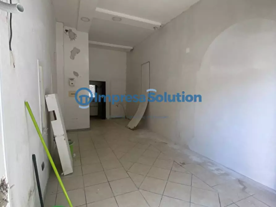 Immagine 14 di Negozio in vendita  in Via Divisione Siena a Napoli