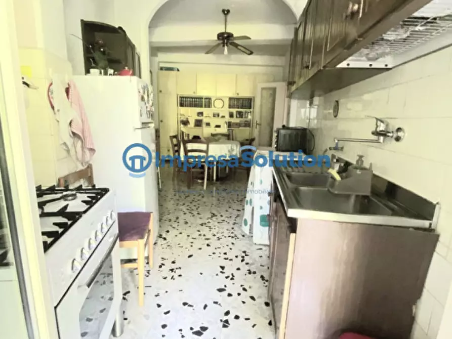 Immagine 11 di Appartamento in vendita  in Via Costantino a Napoli