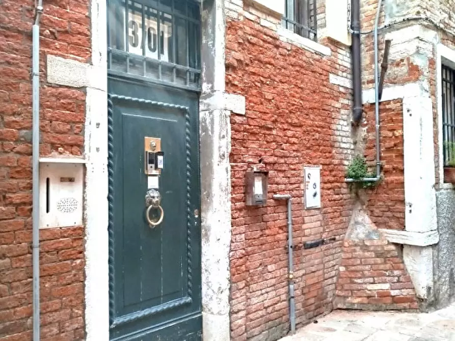 Immagine 15 di Attico in vendita  in Via rio terà degli assasini a Venezia
