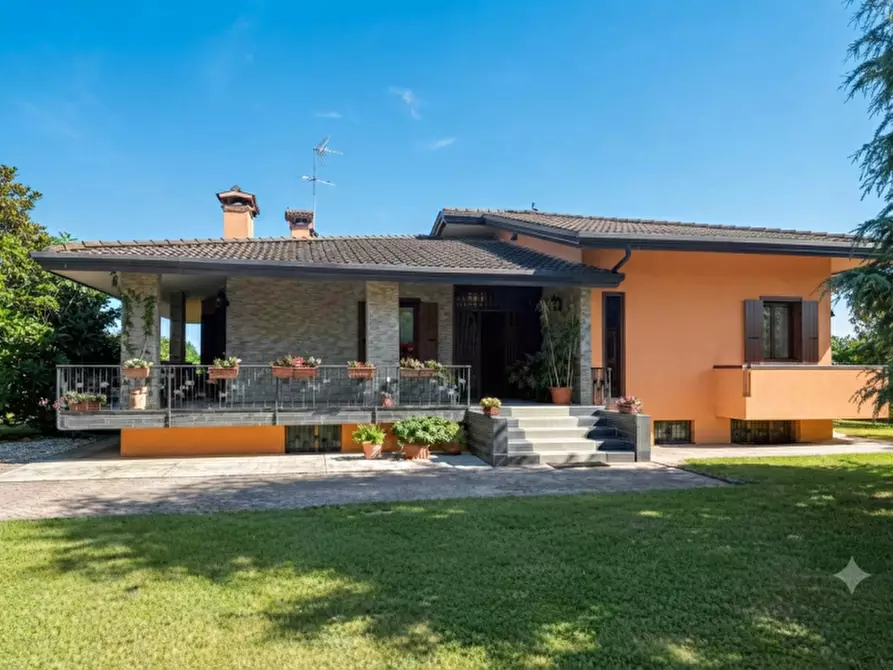 Immagine 2 di Casa indipendente in vendita  in Via Giorgione a Trevignano