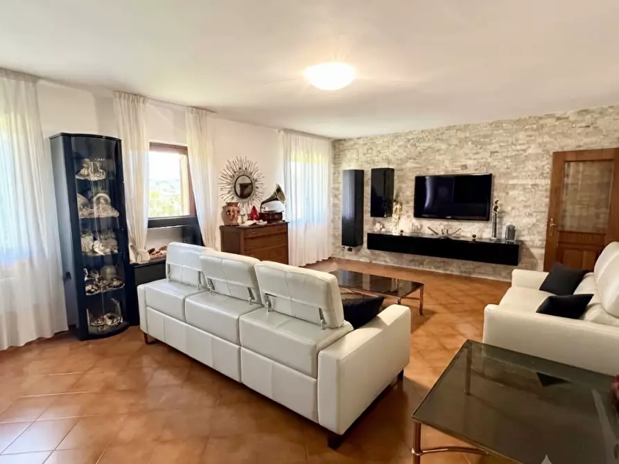 Immagine 4 di Casa indipendente in vendita  in Via Giorgione a Trevignano