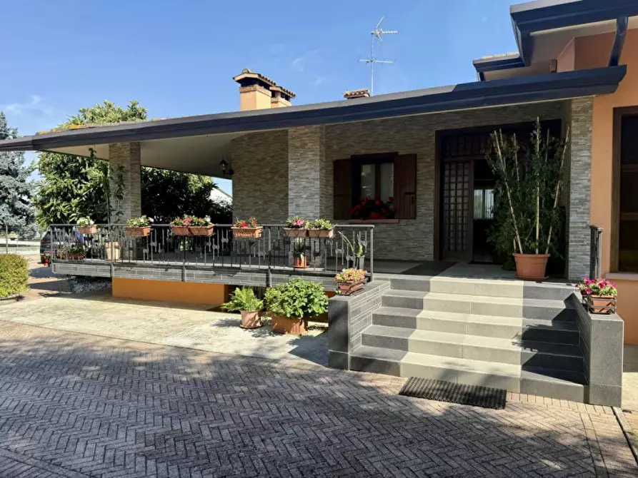Immagine 5 di Casa indipendente in vendita  in Via Giorgione a Trevignano