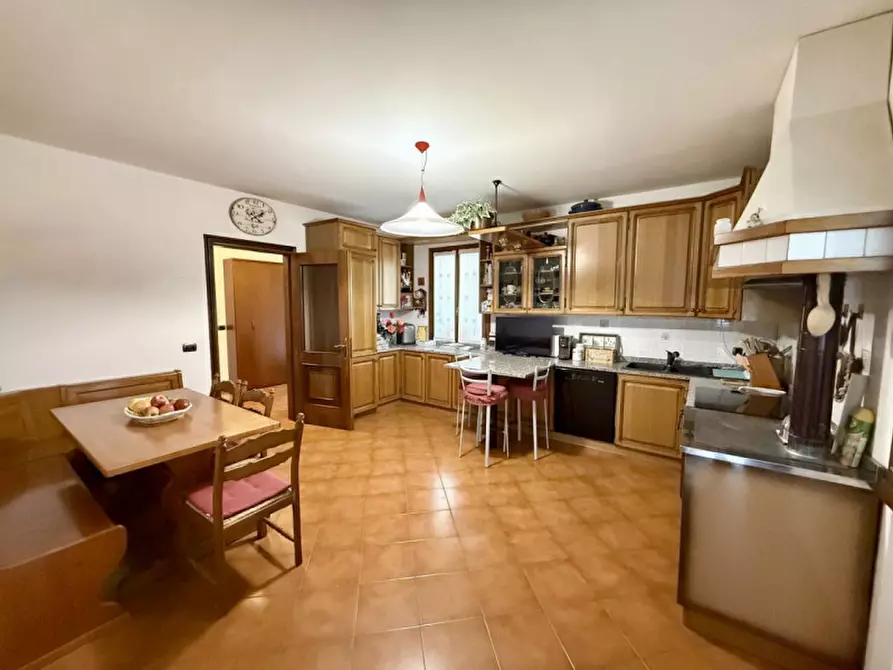 Immagine 11 di Casa indipendente in vendita  in Via Giorgione a Trevignano