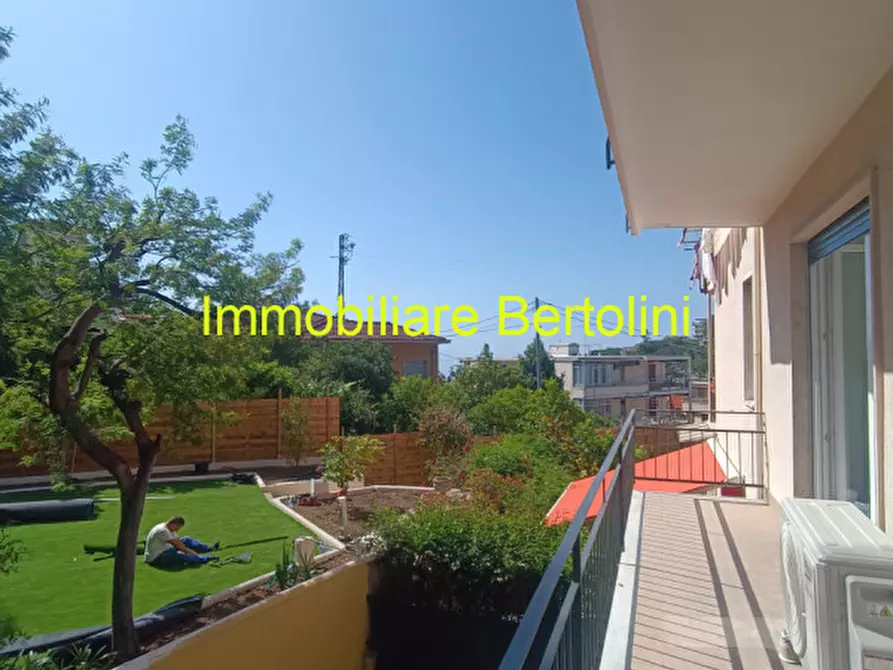 Immagine 2 di Appartamento in vendita  in c.so degli inglesi,590 a San Remo