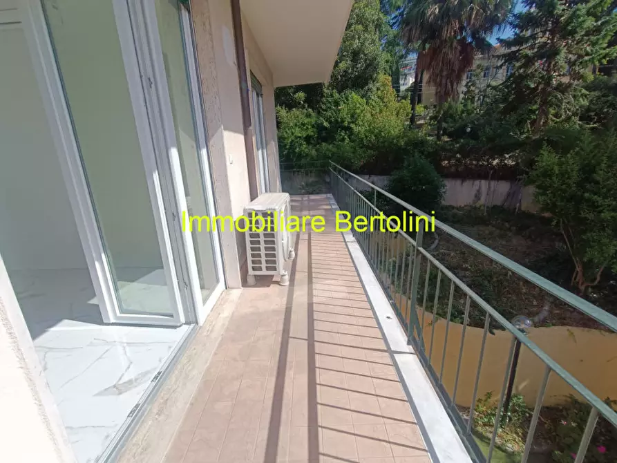 Immagine 6 di Appartamento in vendita  in c.so degli inglesi,590 a San Remo