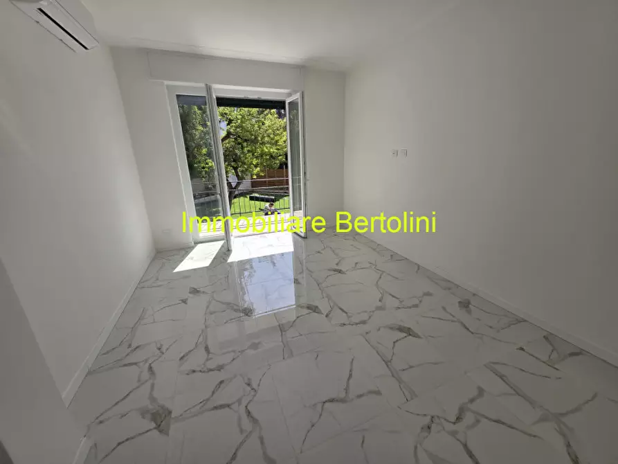 Immagine 12 di Appartamento in vendita  in c.so degli inglesi,590 a San Remo