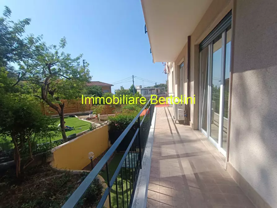 Immagine 14 di Appartamento in vendita  in c.so degli inglesi,590 a San Remo