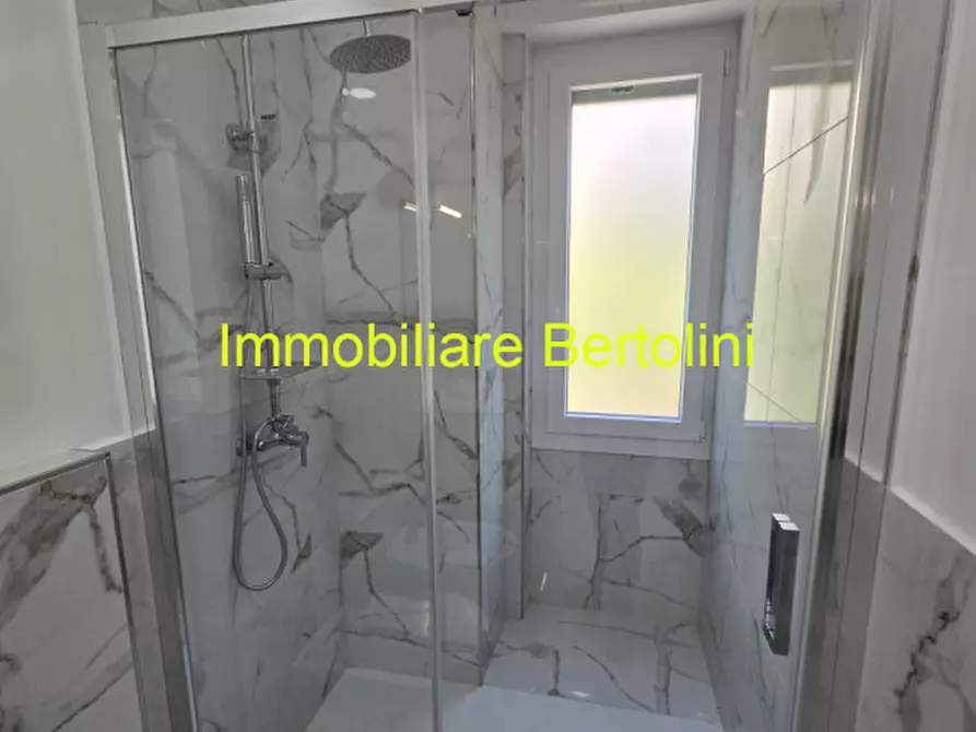Immagine 19 di Appartamento in vendita  in c.so degli inglesi,590 a San Remo