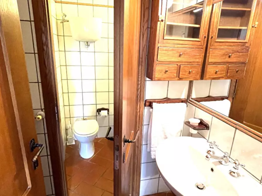 Immagine 9 di Appartamento in vendita  in località il poggio a San Casciano Dei Bagni
