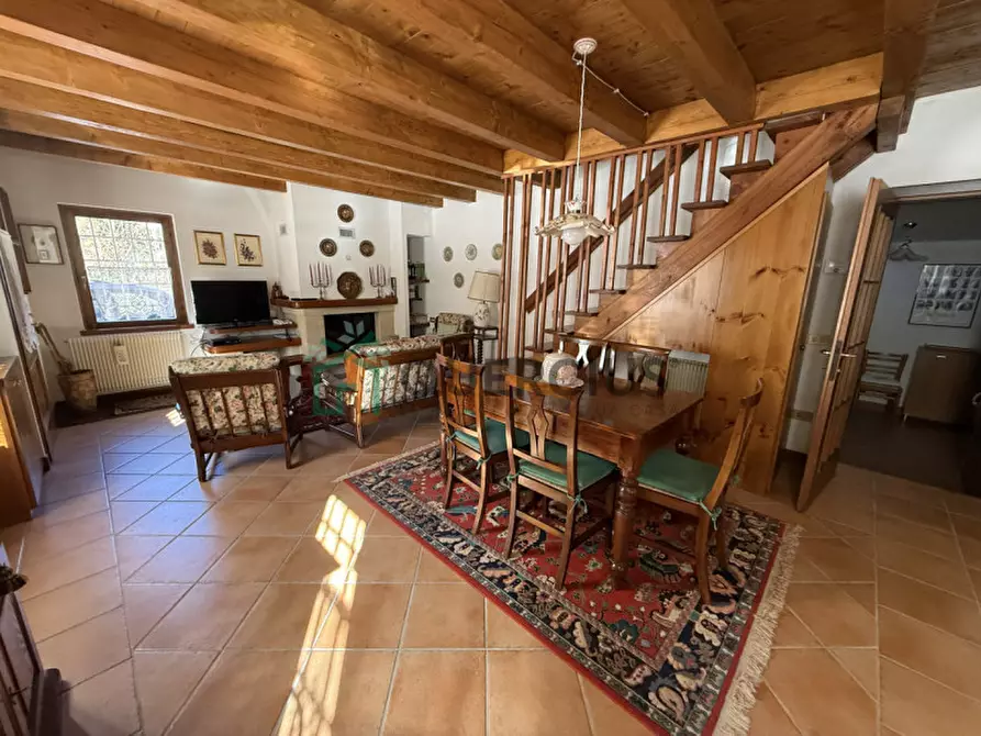 Immagine 9 di Villa in vendita  in Via Magnaboschi a Roana