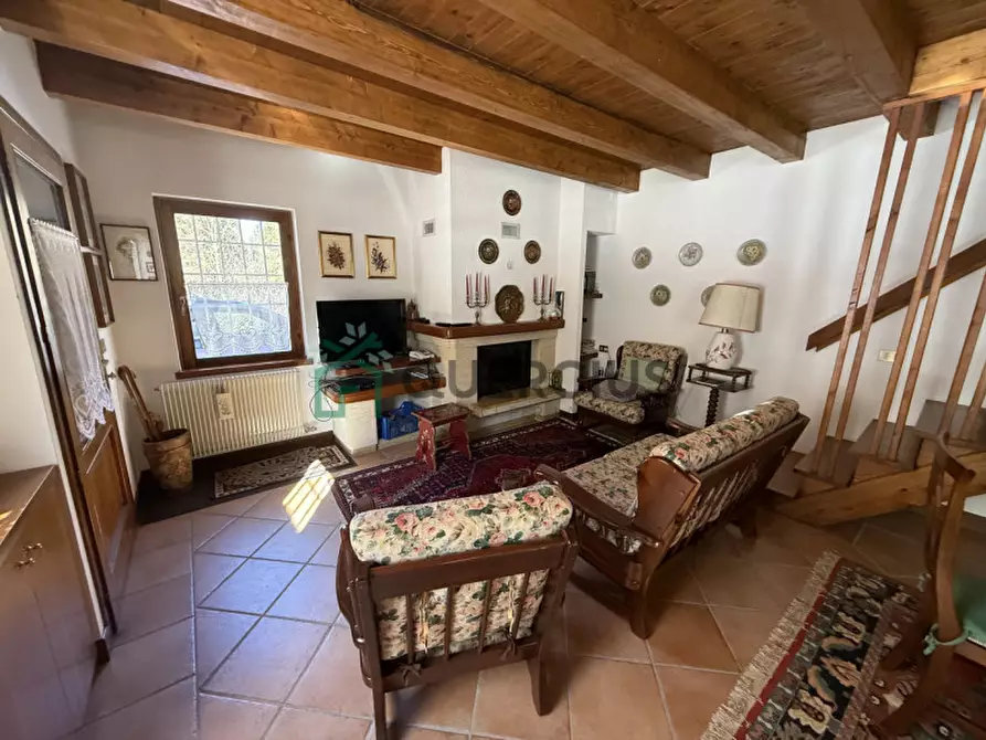 Immagine 11 di Villa in vendita  in Via Magnaboschi a Roana