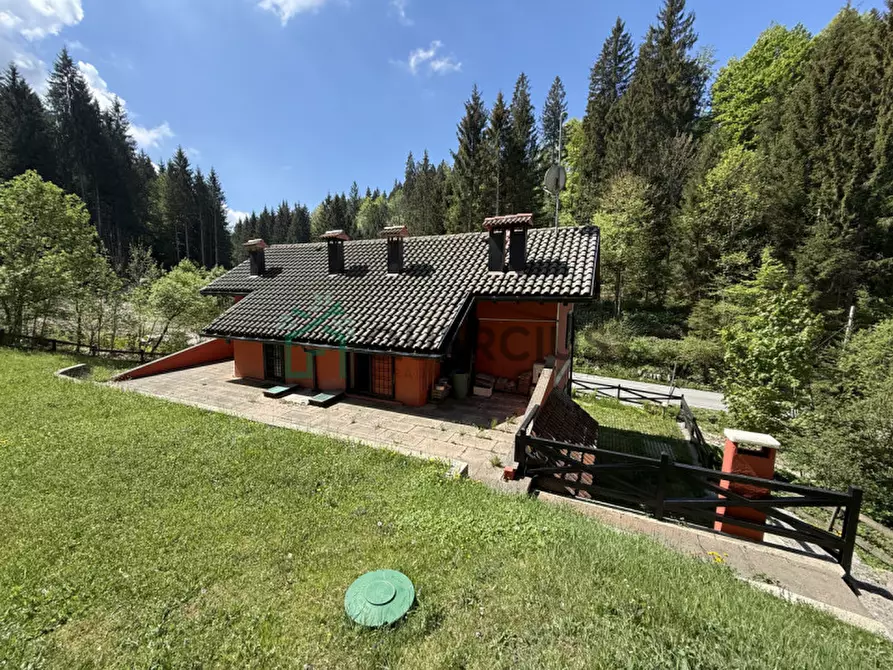Immagine 48 di Villa in vendita  in Via Magnaboschi a Roana