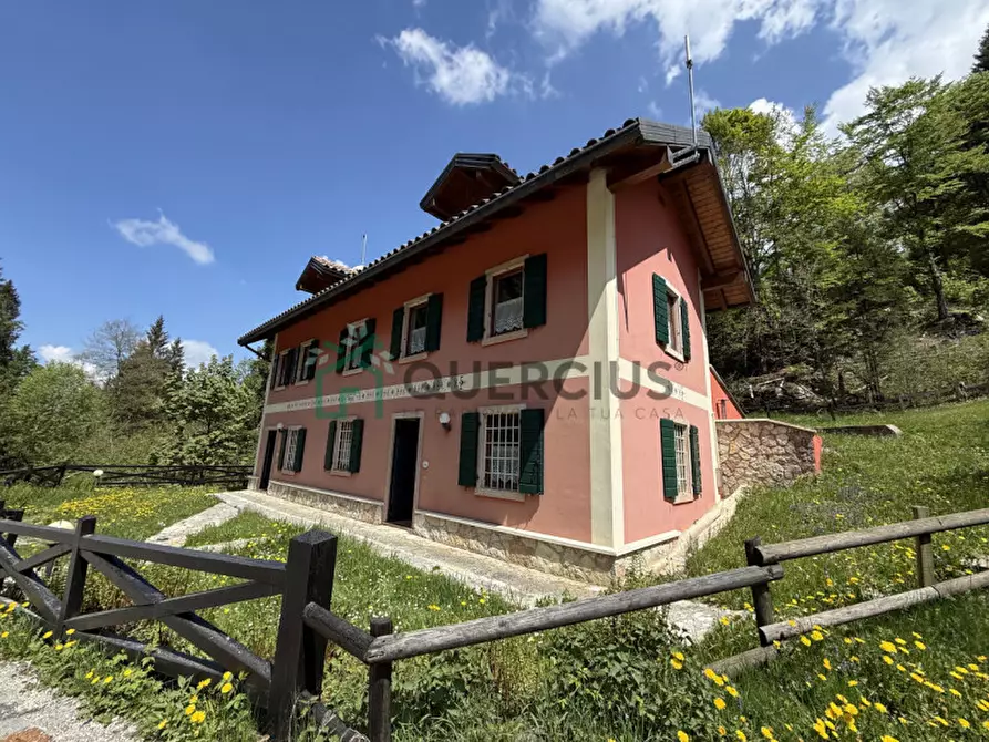Immagine 52 di Villa in vendita  in Via Magnaboschi a Roana