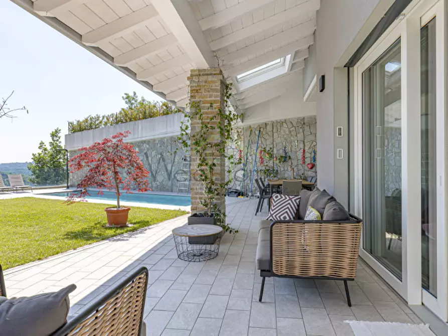 Immagine 5 di Villa in vendita  in Via Alla Cava Alta a Tavernerio