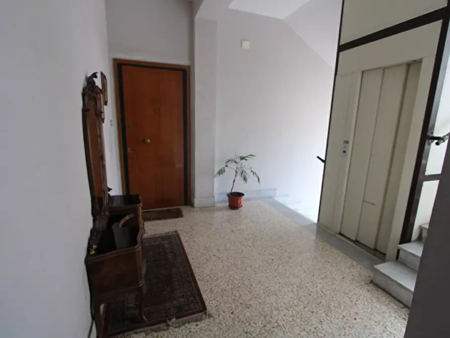 Immagine 24 di Appartamento in vendita  in Via Ogliastri 62 a Messina
