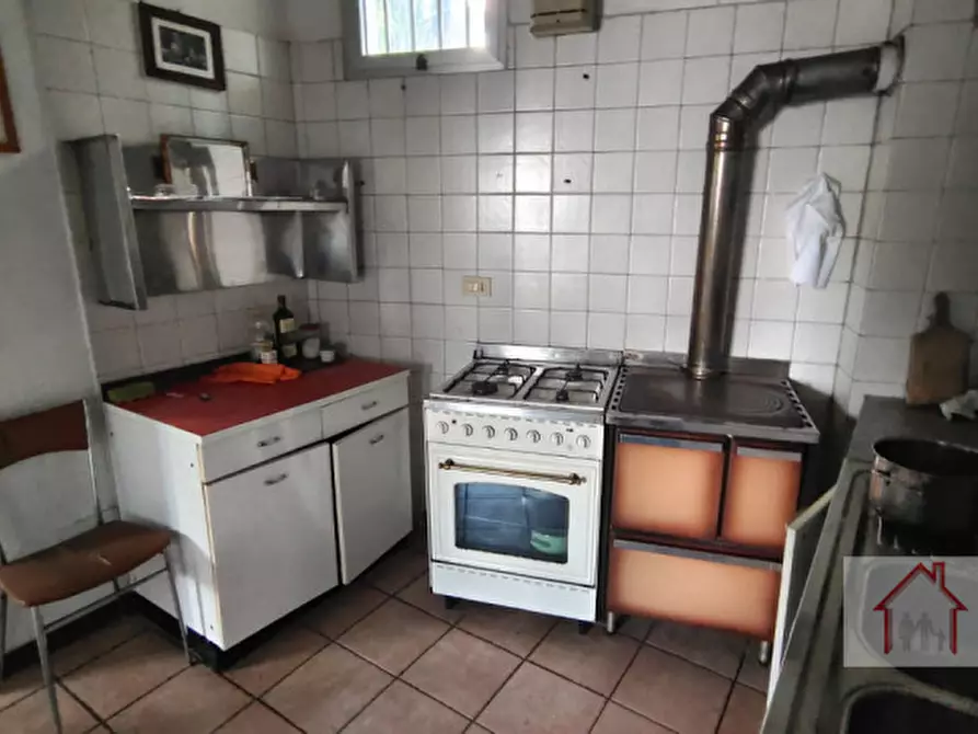 Immagine 7 di Rustico / casale in vendita  in Via degli Arditi a Giavera Del Montello