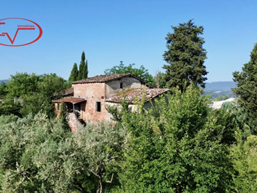 Immagine 1 di Casa indipendente in vendita  in Prima periferia a Terranuova Bracciolini
