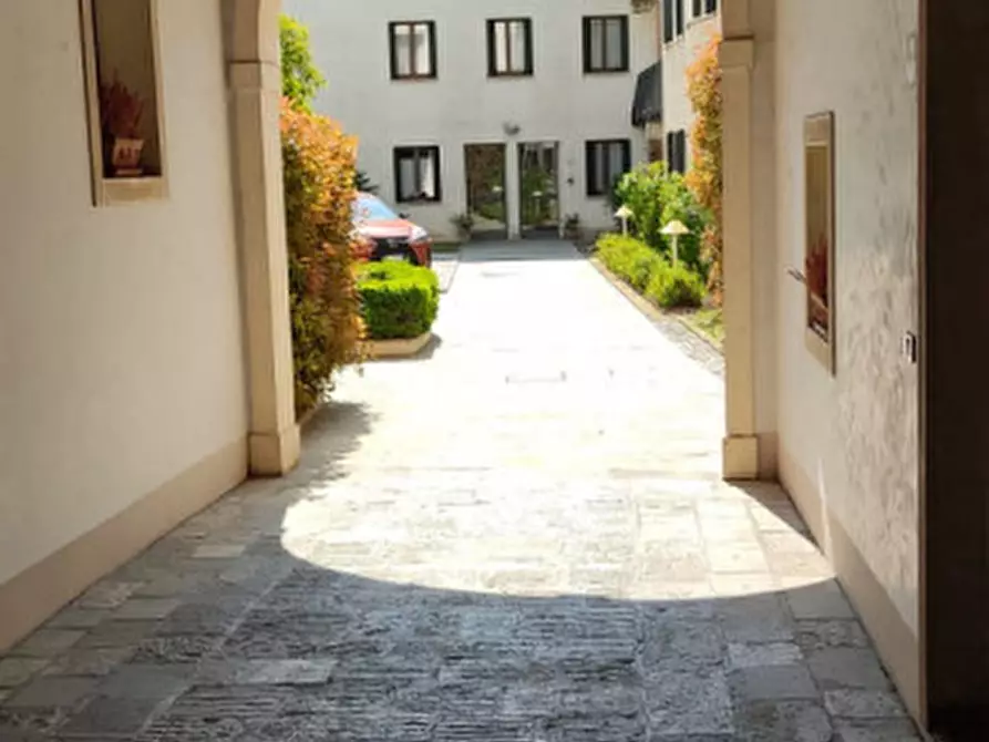 Immagine 8 di Garage in affitto  in Via Beato Pellegrino a Padova