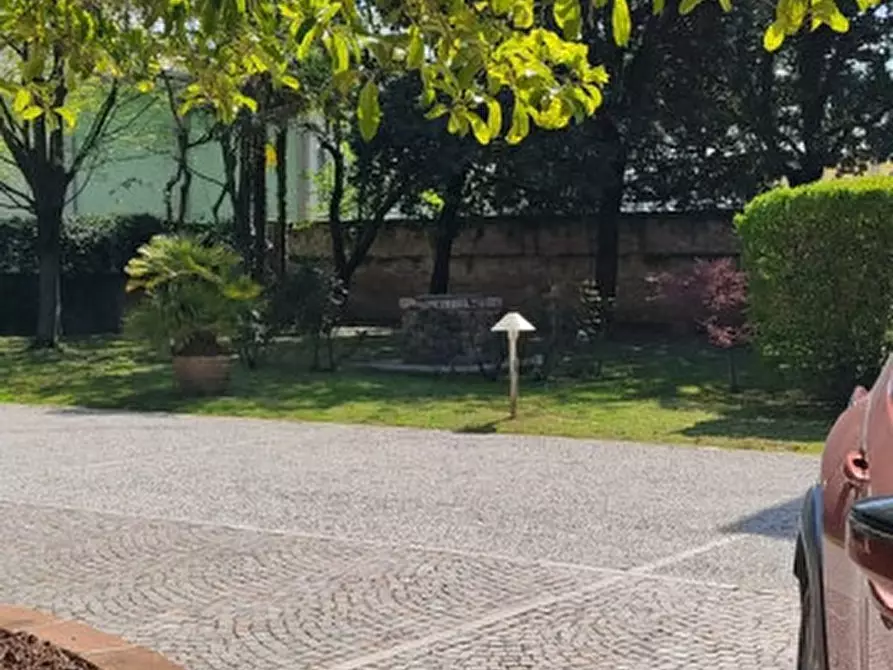 Immagine 10 di Garage in affitto  in Via Beato Pellegrino a Padova