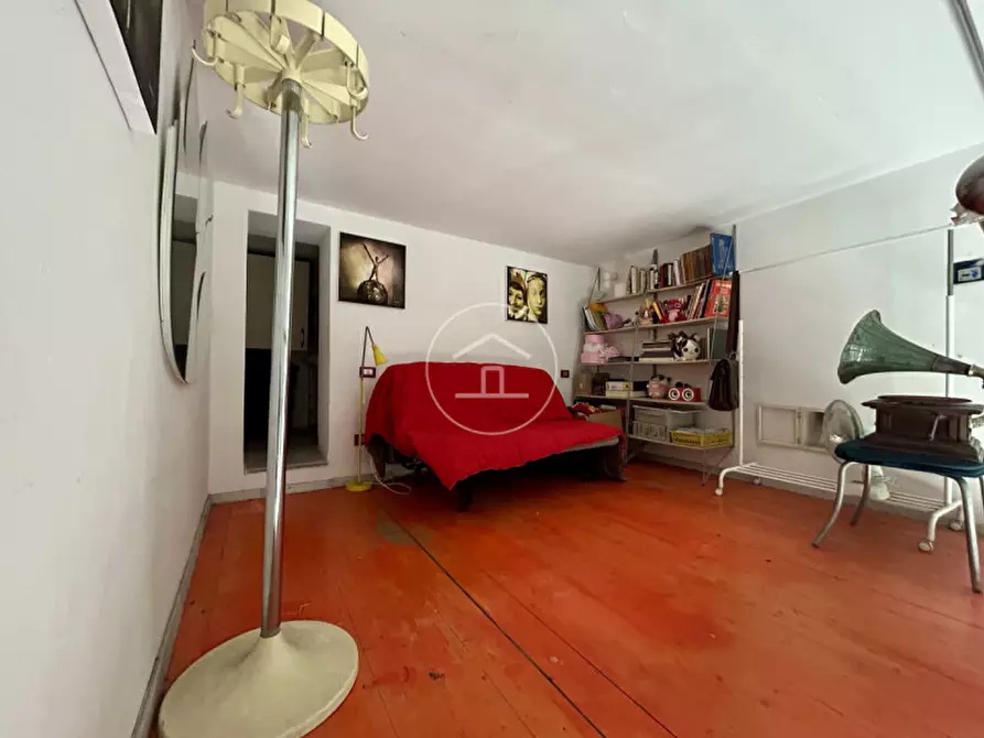 Immagine 3 di Magazzino in vendita  in Via Antonio Gramsci 41 a Sesto Fiorentino