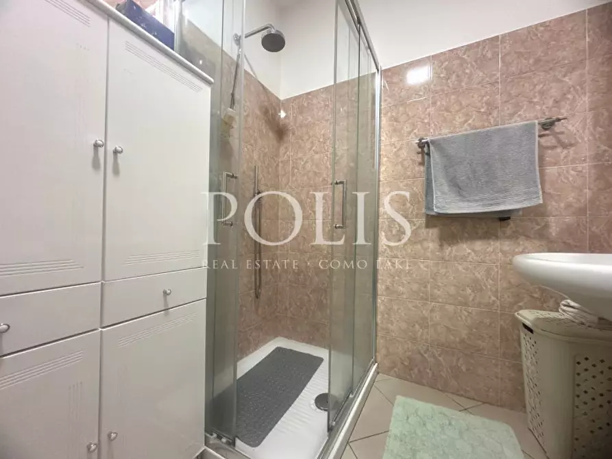 Immagine 13 di Appartamento in vendita  in VIA SANTA MARTA a Como