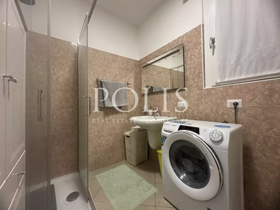 Immagine 14 di Appartamento in vendita  in VIA SANTA MARTA a Como