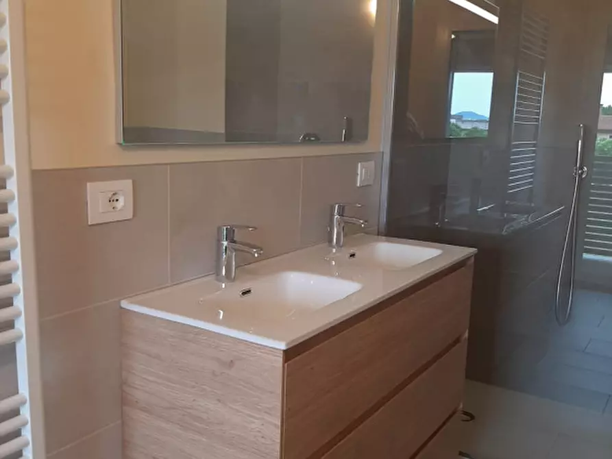 Immagine 2 di Casa trifamiliare in vendita  in Via San Giovanni Battista,2/7 a Mestrino