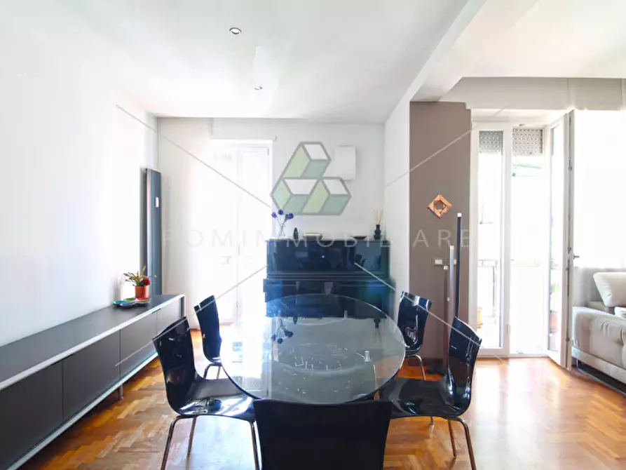 Immagine 7 di Appartamento in vendita  in Via Pio Emanuelli a Roma