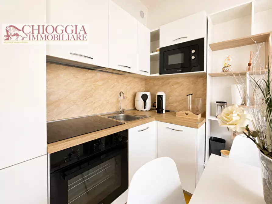 Immagine 4 di Appartamento in vendita  in Via delle Nazioni Unite a Chioggia