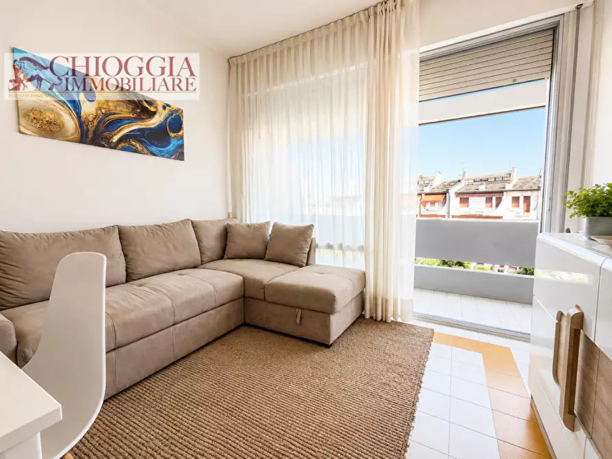 Immagine 5 di Appartamento in vendita  in Via delle Nazioni Unite a Chioggia