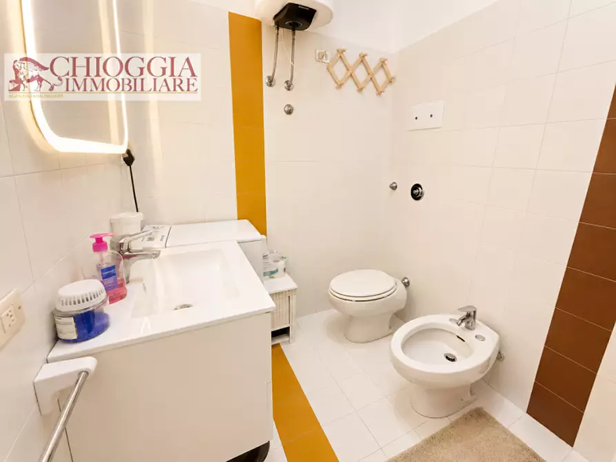 Immagine 8 di Appartamento in vendita  in Via delle Nazioni Unite a Chioggia