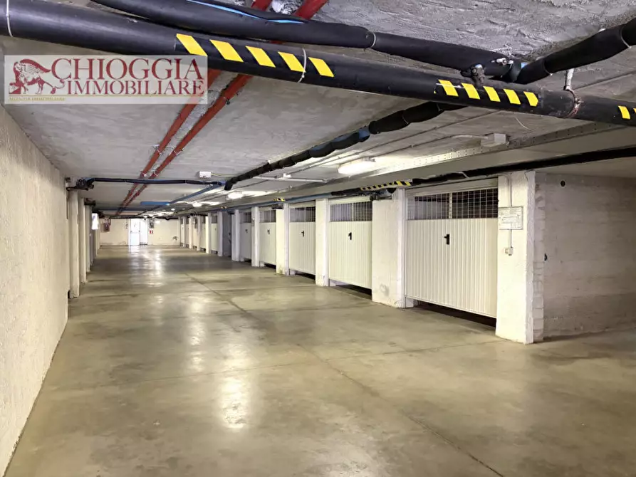 Immagine 17 di Appartamento in vendita  in Via delle Nazioni Unite a Chioggia