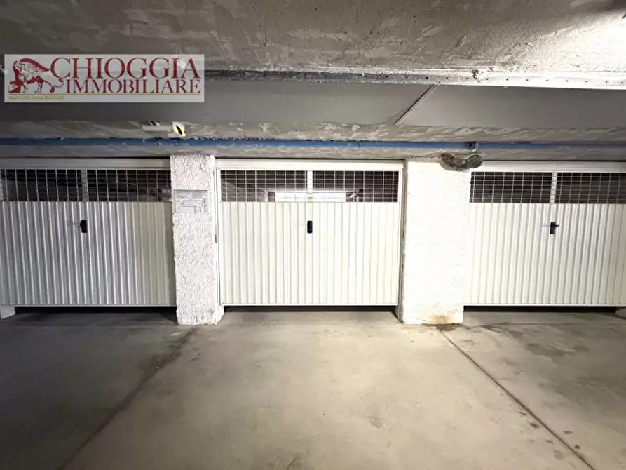 Immagine 19 di Appartamento in vendita  in Via delle Nazioni Unite a Chioggia
