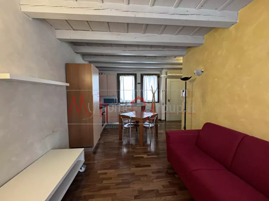 Immagine 1 di Appartamento in affitto  in Via Boccalerie a Padova