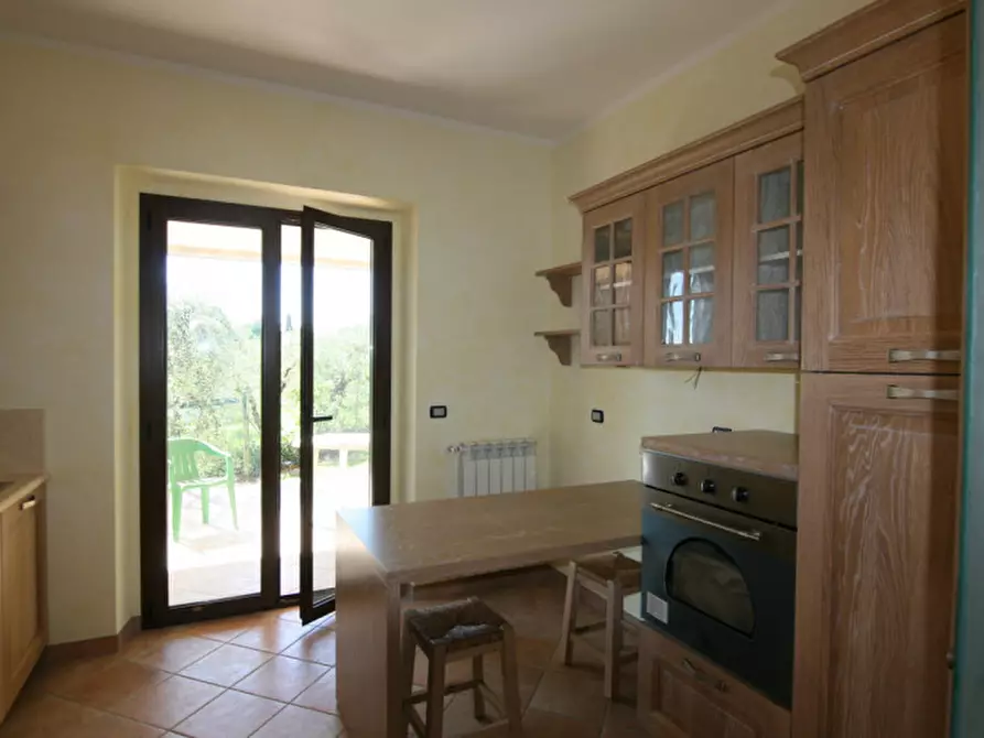 Immagine 9 di Villa in vendita  a Sinalunga