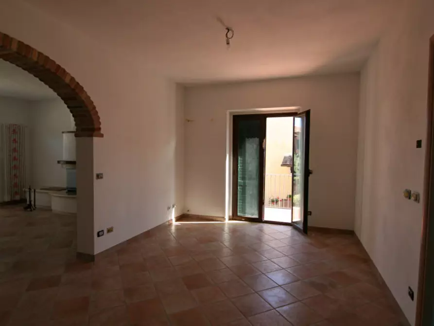 Immagine 13 di Villa in vendita  a Sinalunga
