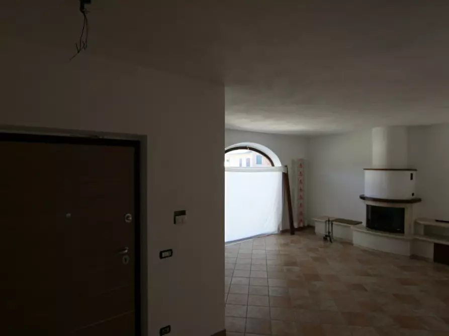 Immagine 17 di Villa in vendita  a Sinalunga