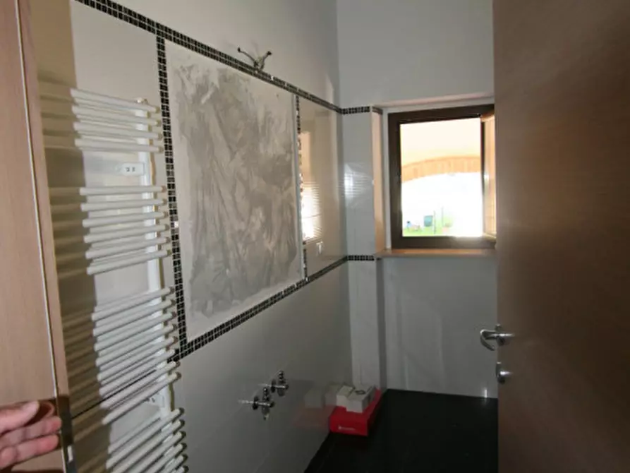 Immagine 18 di Villa in vendita  a Sinalunga