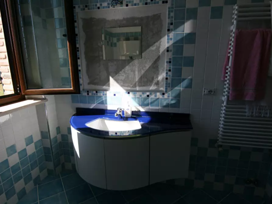 Immagine 31 di Villa in vendita  a Sinalunga