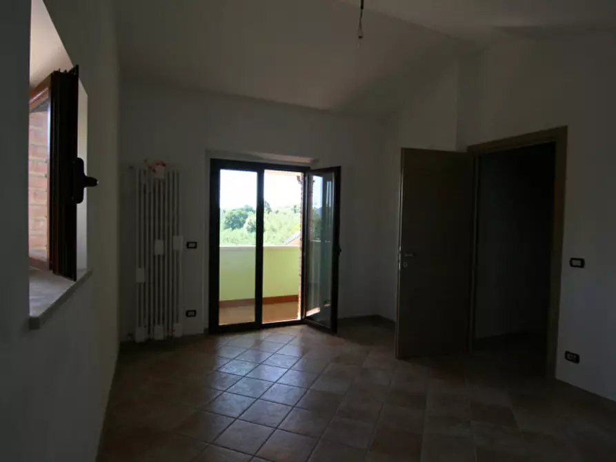 Immagine 35 di Villa in vendita  a Sinalunga
