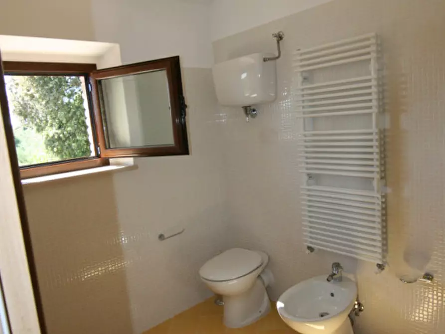 Immagine 43 di Villa in vendita  a Sinalunga