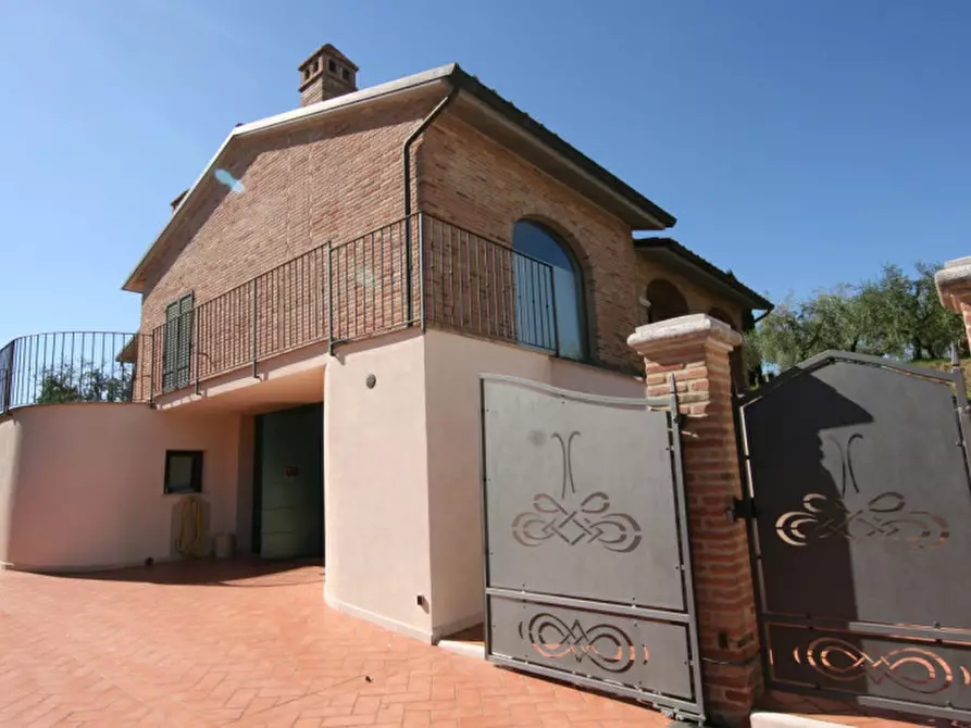 Immagine 68 di Villa in vendita  a Sinalunga