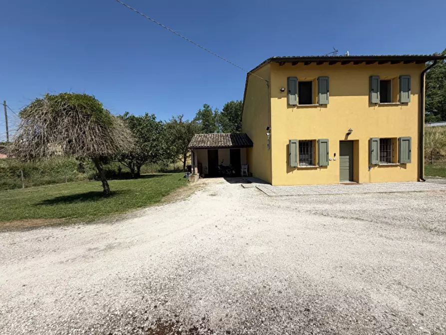 Immagine 2 di Villa in vendita  in frazione copermio, 23 a Colorno