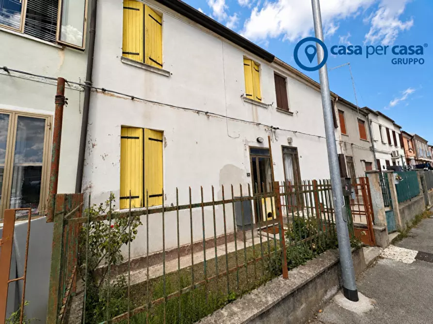 Immagine 2 di Villetta a schiera in vendita  in Via Bortolina 66 a Adria