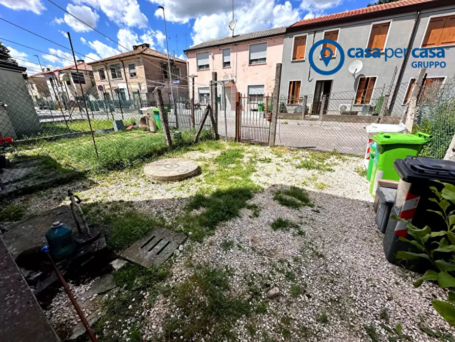 Immagine 13 di Villetta a schiera in vendita  in Via Bortolina 66 a Adria