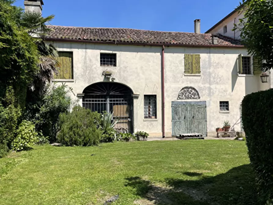 Immagine 4 di Villa in vendita  in Via Rusteghello a Piove Di Sacco