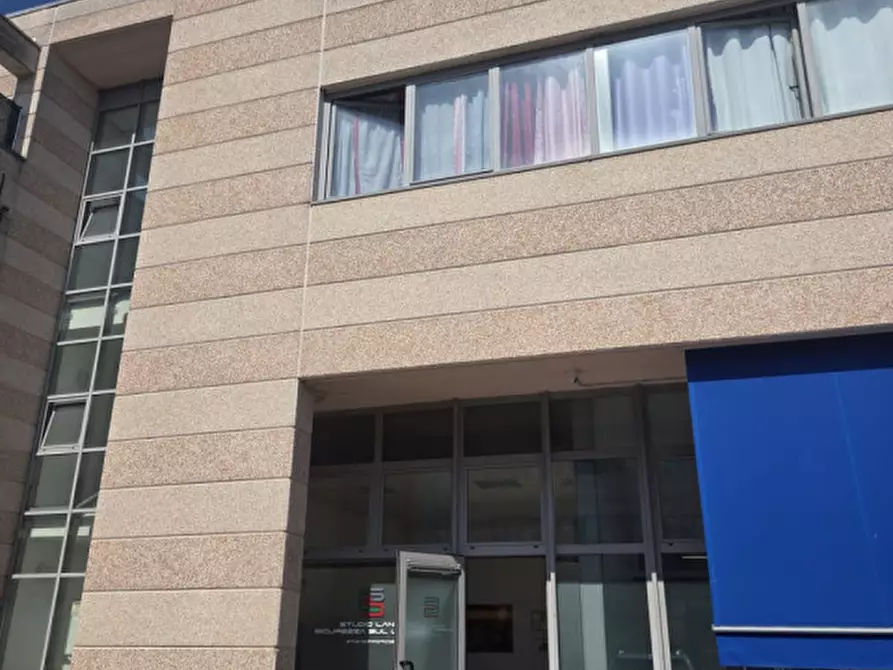 Immagine 1 di Ufficio in vendita  in Via Robert Koch, 41 a Parma